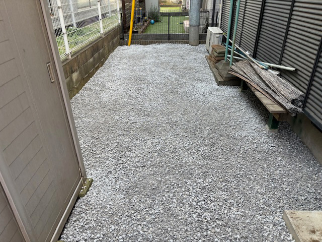 住宅お庭の雑草対策